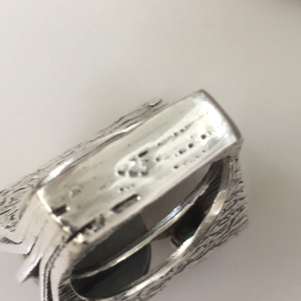 New size 8 Sterling Silver ring - Picture 5 of 7